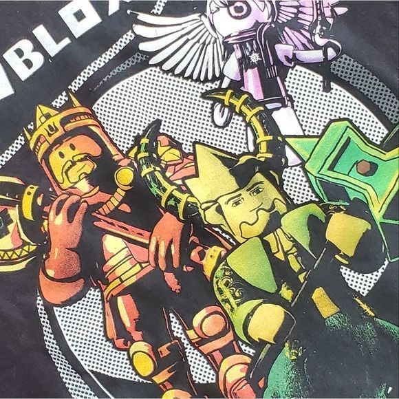 Roblox Tshirt - Picture 2 of 3